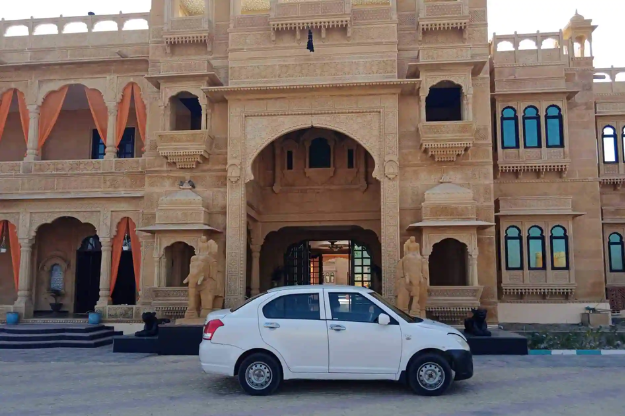 Personalized Journey Jaipur to Jaisalmer
